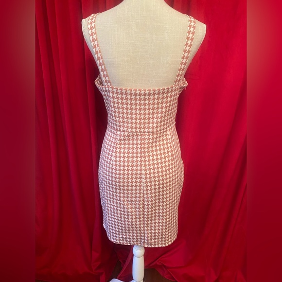 ❌SOLD❌ SHEIN FITTED DRESS MEDIUM - Picture 2 of 4